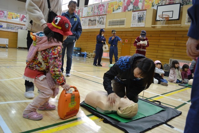 本校職員による心肺蘇生訓練