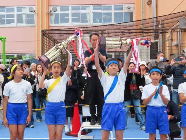 赤白対抗リレー（高学年）