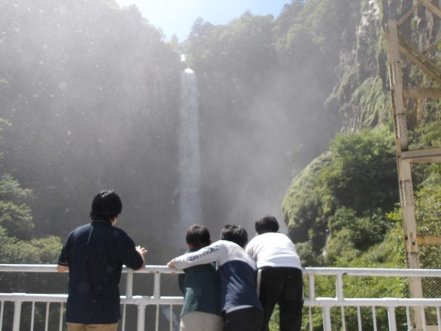 華厳の滝