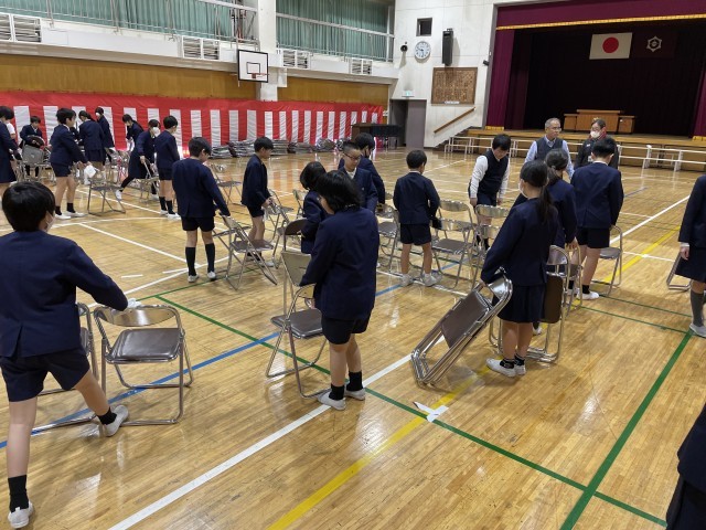 体育館の式場つくり