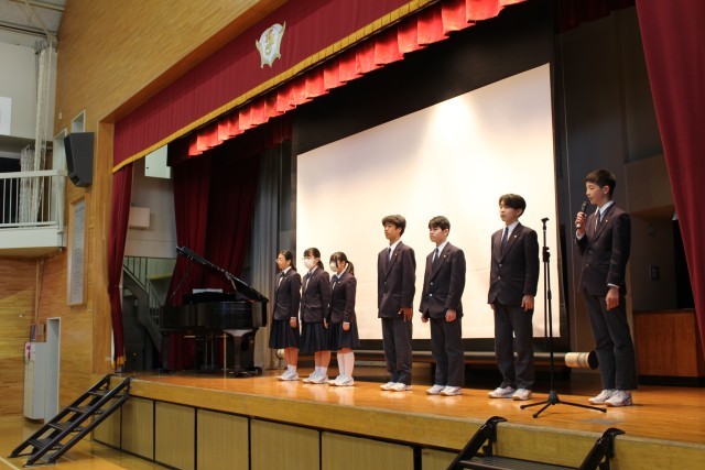 生徒会本部役員のよる挨拶