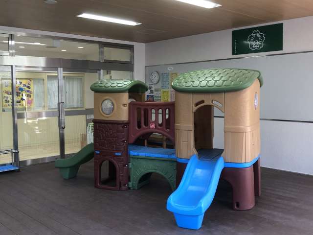 幼稚園ピロティ