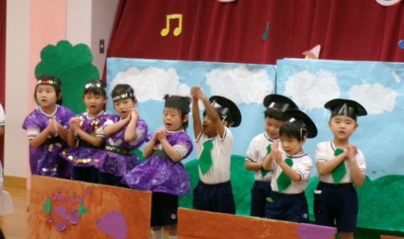 元気いっぱいお芋ほりを楽しみました♪